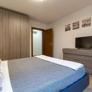 Guglie Design Apartamento